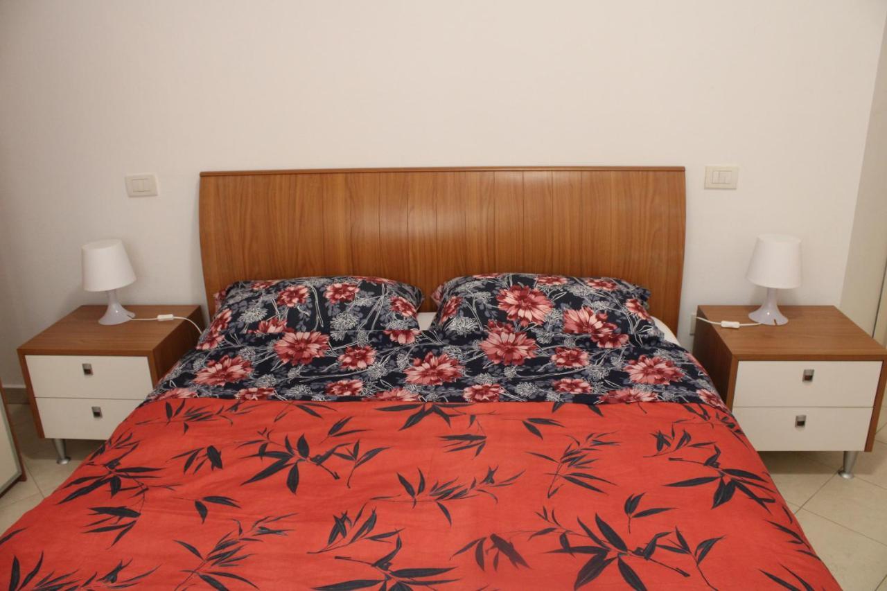 Sea Sweet Home Римини Экстерьер фото